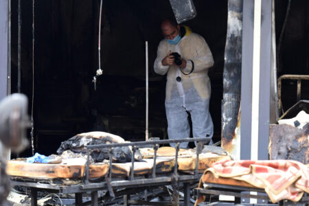 “Живите газеа да излезат надвор, мртвите ги положувавме на паркинг“