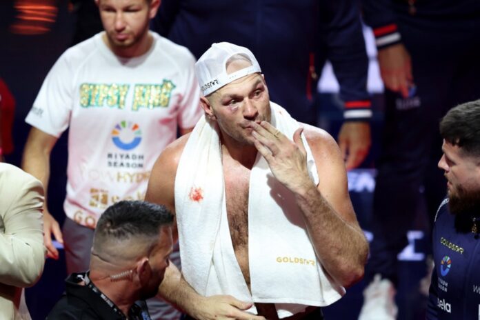 Heavyweight Boxing - Fury vs Usyk