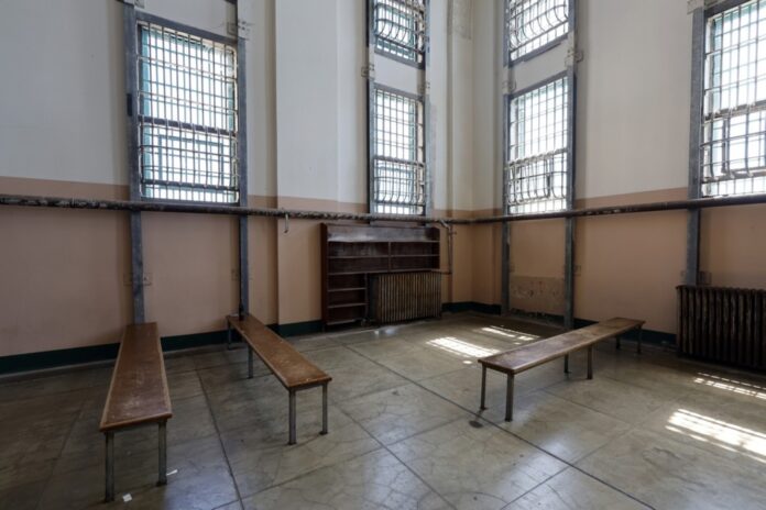 Trump calls for reopening and expansion of Alcatraz