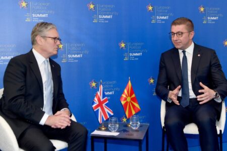 Билатерална средба Мицкоски-Стармер во Тирана: Постигната согласност за договор за стратешко партнерство со Обединетото Кралство