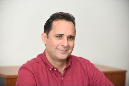ЖИВОТНИ ПАТОКАЗИ, ЗОРАН КРСТЕВСКИ: ПРИОРИТЕТ ИЛИ ОПЦИЈА