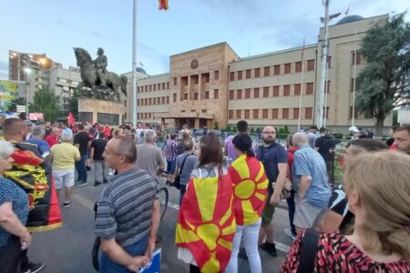 Безбедносната зона нема да го штити Собранието од граѓанските свирежи