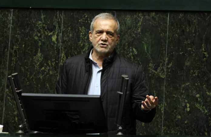 Impeachment of Iran's Economy Minister at the parliament in Tehran