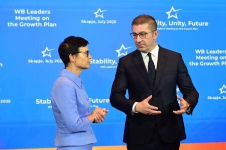 Марта Кос во Скопје ја заобиколи суштината – едно е македонскиот пинџур, друго е Гоце Делчев!