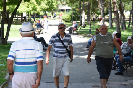 Вистинска грижа за пензионерите или купување гласови пред избори?!