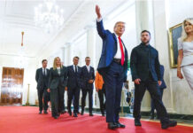 Путин ја претпочитал Москва, Макрон Женева: „Политико“ открива каде Белата куќа ја планира средбата Путин-Зеленски