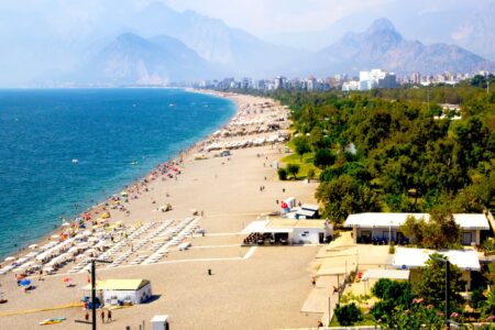 Турција – омилена дестинација за Македонците што не сакаат да вадат паричник на одмор