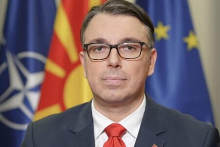 Филков: Можеби е дојдено време да се ревидира Бадентеровото мнозинство, Македонија мора да оди напред