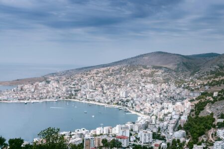 Квадрат стан во Албанија на море колку квадрат во Дојран