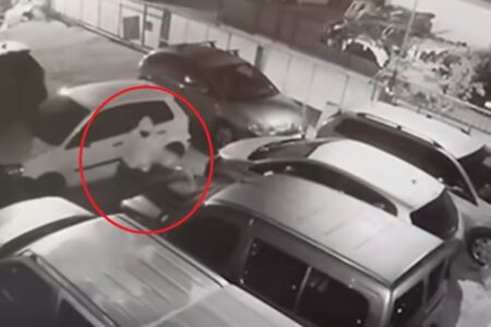 Запален сервис за возила пред Пинтија, потпалувачот е снимен на камера/ВИДЕО