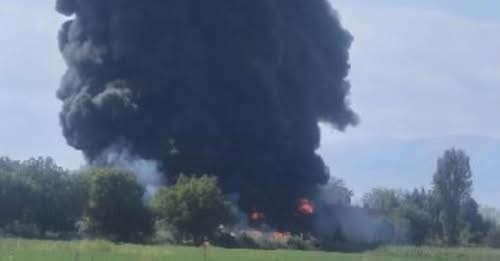 Скопје во пламен: Голем пожар и во Трубарево!