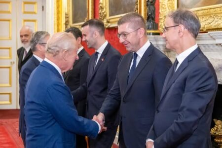 Историски момент: Мицкоски оствари средба со Кралот Чарлс III