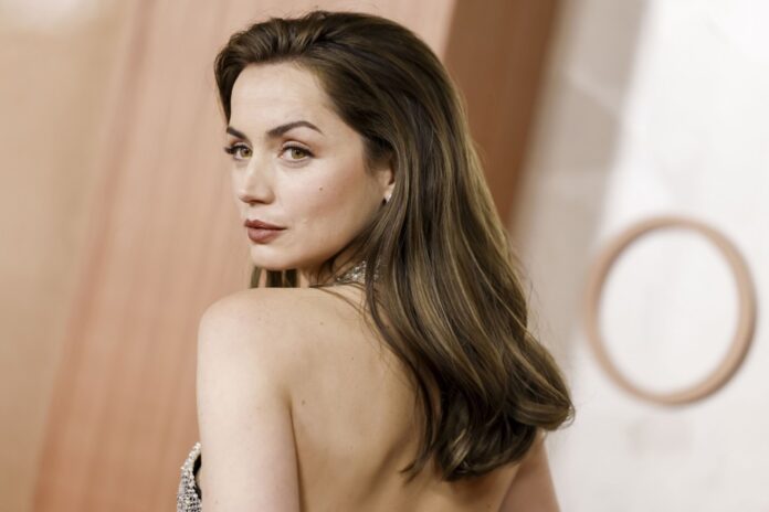 Arrivals - 97th Academy Awards