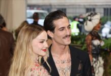 Дијамантскиот прстен на нејзината рака поттикна гласини: Дамијано Давид се жени?