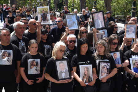 Колку и да се обидувате да ги сокриете, вистината ќе излезе на виделина