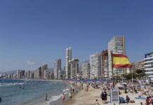 Шпанија со над 105 милијарди евра заработка од туризмот