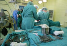 ПО ИНФОРМАТИЧАРОТ АЗИР АЛИУ, СЕГА СЕ ДОГОВАРА РЕСОРОТ ЗА ЗДРАВСТВО ДА ДОБИЕ ЕКСПЕРТ ЗА ЛОКАЛНА САМОУПРАВА, БАШКИМ БАКИУ: Продолжува ли трендот здравството да не го „оперираат“ лекари?