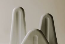 Во Велес две изложби на порцелан на Филип Фидановски