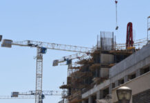 Работниците гинат на работните места, заштитната опрема сè уште трошок за газдите