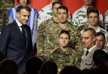 Франција воведува воен рок