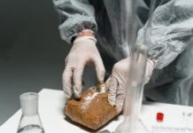 Истрага на Би-би-си: Кокаинот за сиромашни зема цели генерации руски тинејџери