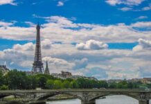 Три млади жени се уапсени за планирање терористички напад во Париз – потенцијалната цел сè уште не е прецизно утврдена