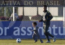 Синот на Робињо има 17 години и е желба на најсилните клубови