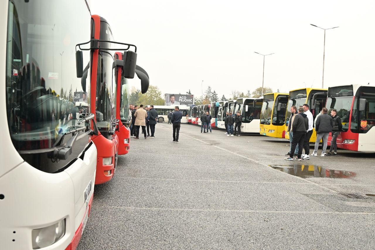 577073880_1371333124619973_2037035449618523528_n