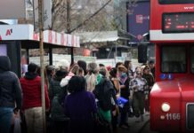 ЈСП со стар возен парк, скопјани во автобус како на митинг