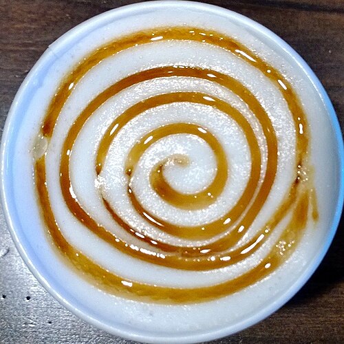 Caramel_flan_latte_(12881659884)