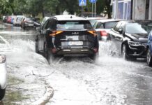 Метео аларм на УХМР: Пороен дожд, грмежи и ветер – граѓаните да бидат внимателни