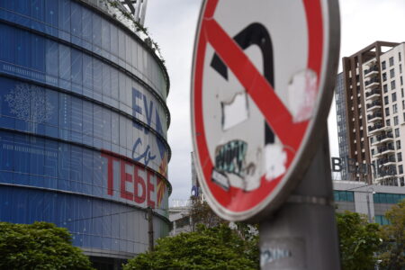 Блокадите се нишаат – може ли Македонија да чекори кон ЕУ без уцени?!