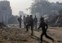 Крв во Газа и покрај прекинот на огнот: Израел силно напаѓа, деца меѓу загинатите!