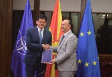 Евроамбасадорот Рокас во Собранието го презентира извештајот за напредокот на Македонија кон ЕУ