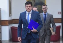 Евроамбасадорот Рокас во Собранието го презентира извештајот за напредокот на Македонија кон ЕУ