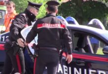 Хорор среде парк во Рим: Мигранти провалиле во автомобилот на млад пар и ја силувале девојката пред беспомошното момче