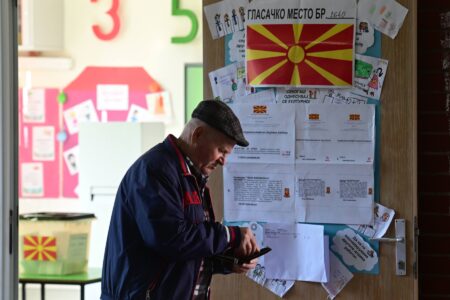 ДИК: Излезеноста во вториот круг на локалните избори до 9 часот е 2,88 отсто