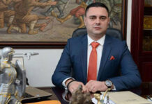 Три лица подолго време му се заканувале на градоначалникот Јанчев: ОЈО Кавадарци поднесе обвинение против тројцата и предложи мерка притвор за едно од лицата