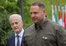 Шефот на кабинетот на Зеленски поднесе оставка поради скандал со корупција