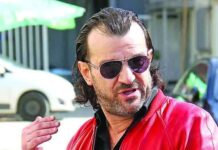 Скопска предновогодишна „Кафеанска ноќ“ со Аца Лукас и со неговите пријатели Мирослав Илиќ и Мира Шкориќ