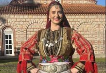 Македонката Кајла направи бум во Австралија заедно со Влатко и со Златко Миладиноски, иако е далеку од родната татковина на своите предци