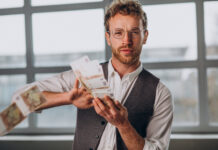 Кои се најбогатите Швајцарци со имот вреден 36 милијарди евра?