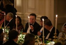 Маск повторно се појави во Белата куќа – овојпат како гостин на вечерата што Трамп ја организираше во чест на саудискиот приц