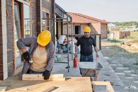 Саатнината во Германија ќе чини најмалку 13,9 евра, во Албанија и во Косово 3 евра, во Македонија сега е 2,4 евра