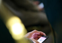 Еве што наскоро ќе ги замени мобилните телефони: „Ќе биде како што се случи со компјутерите“