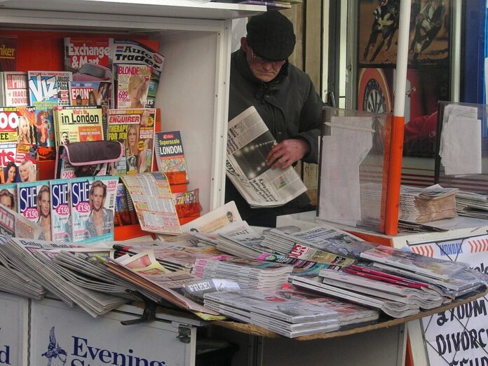 Newspaper_vendor