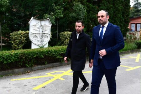 Ѓорѓиевски ги најави и следните чекори: 60 приватни автобуси се пуштат во јавниот превоз, активирани 40 камиони за собирање на смет, ревизија во јавните претпријатија…