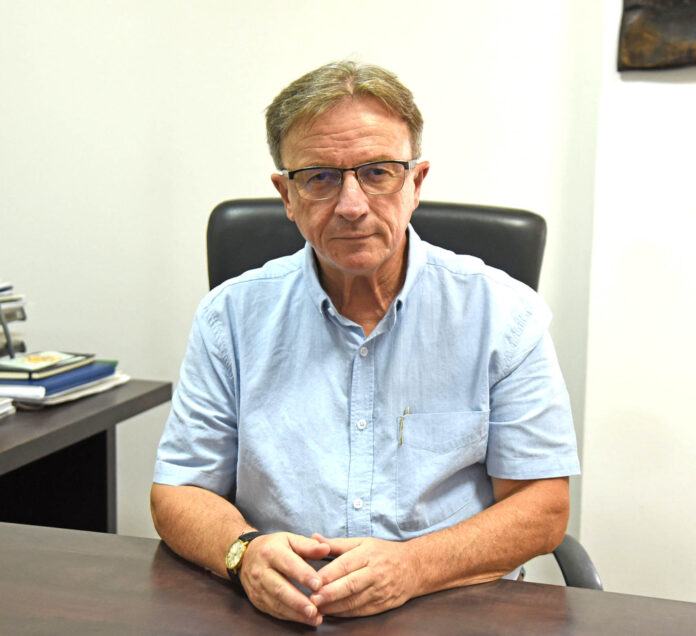 Зоран БОГАТИНОВ, новинар и воен репортер од боиштата на поранешна Југославија Зоран БОГАТИНОВ, новинар и воен репортер од боиштата на поранешна Југославија