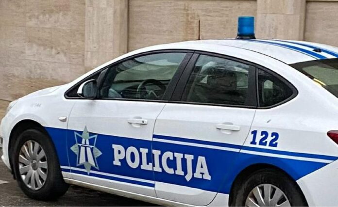 policija crna gora kola