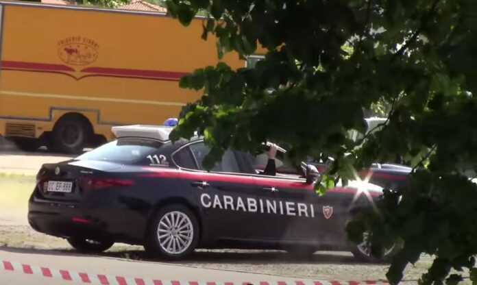 policija italija kola